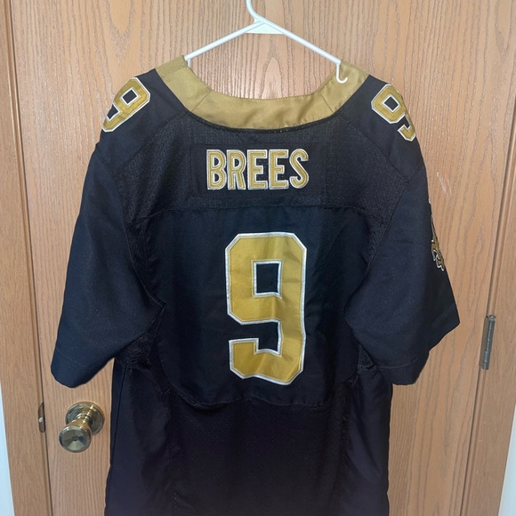 NFL Saints Drew Brees Jersey On Field - Picture 2 of 4